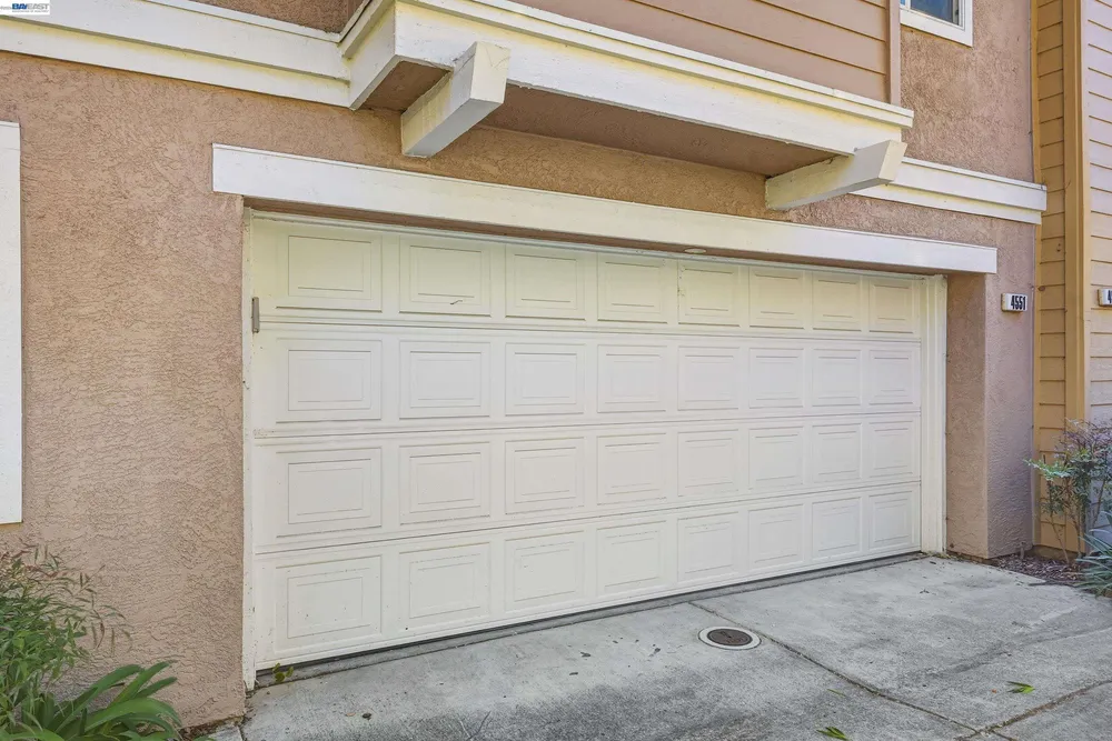 4551 Mangrove Dr, Dublin, CA 94568