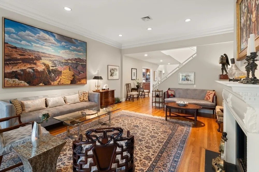 214 Allandale Rd, Boston, MA 02467