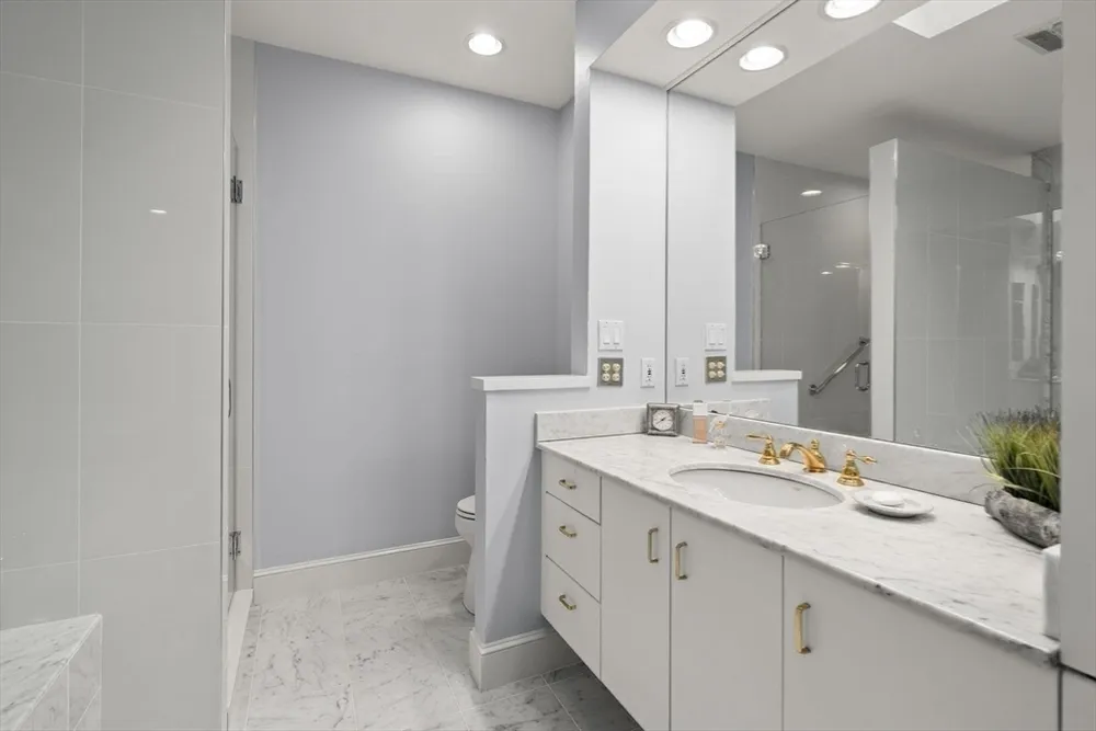 214 Allandale Rd, Boston, MA 02467