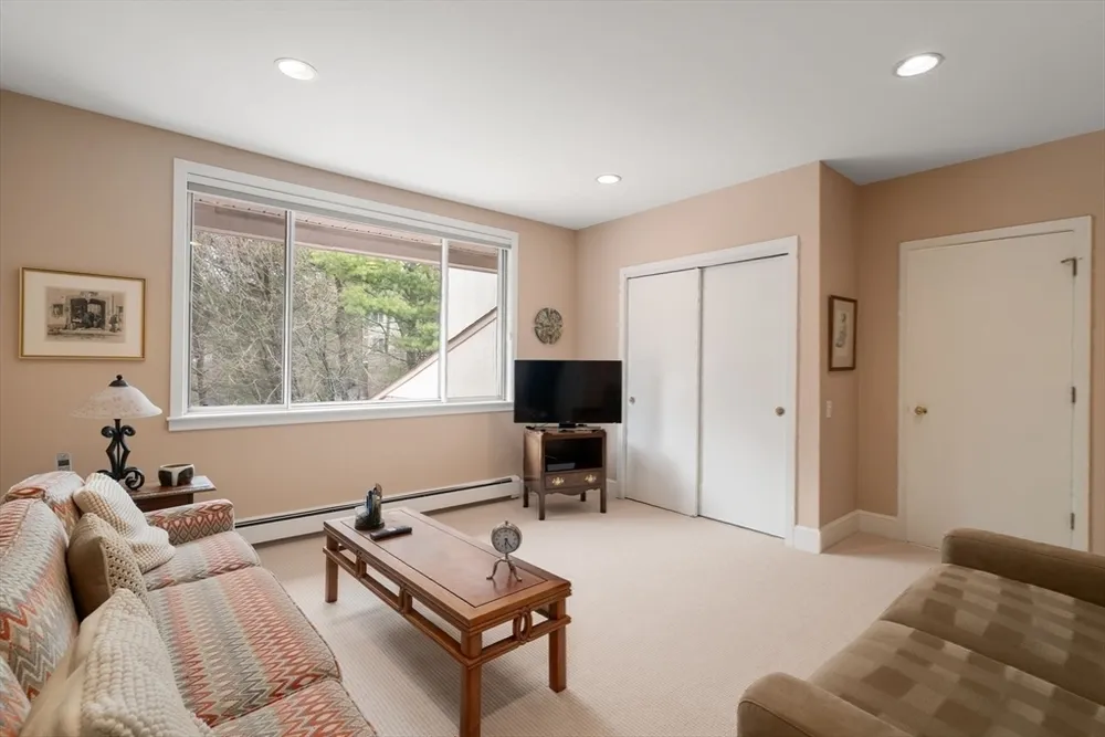 214 Allandale Rd, Boston, MA 02467