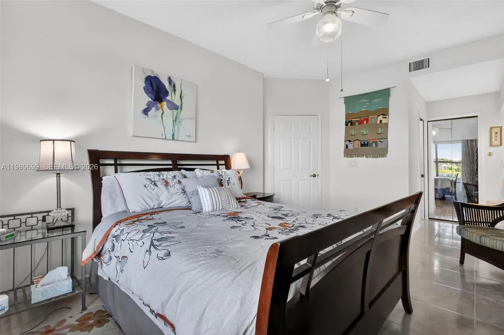 8033 Aberdeen Dr, Boynton Beach, FL 33472