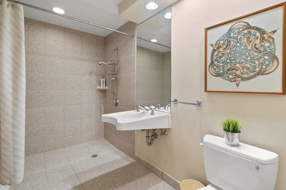 214 Allandale Rd, Boston, MA 02467