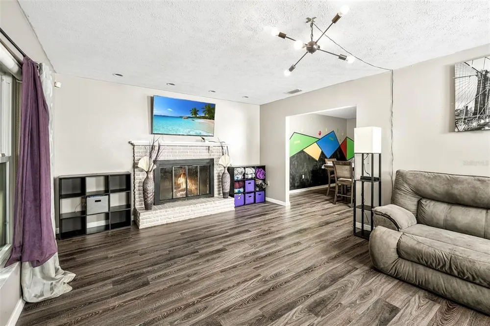 8020 Tierra Verde Dr, Tampa, FL 33617