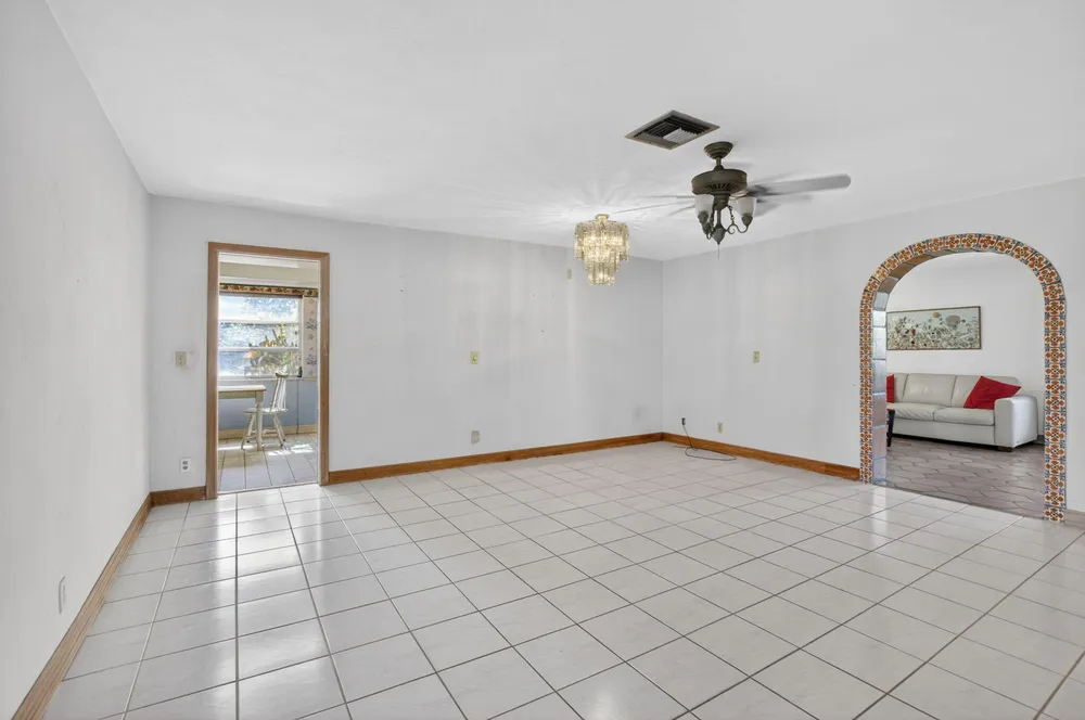 1370 SW 27th Pl, Boynton Beach, FL 33426