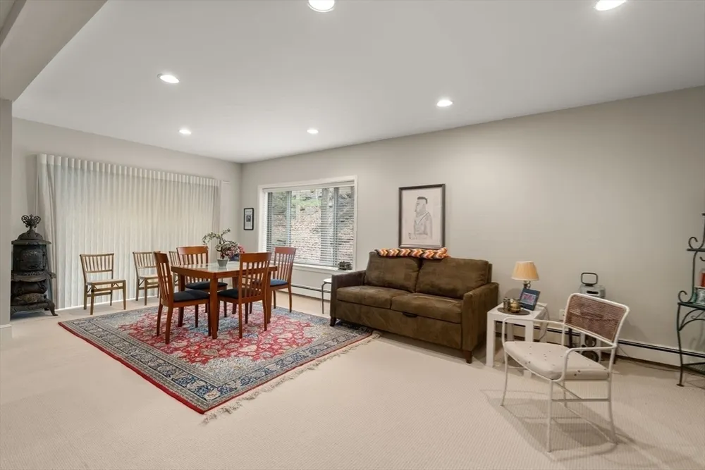 214 Allandale Rd, Boston, MA 02467