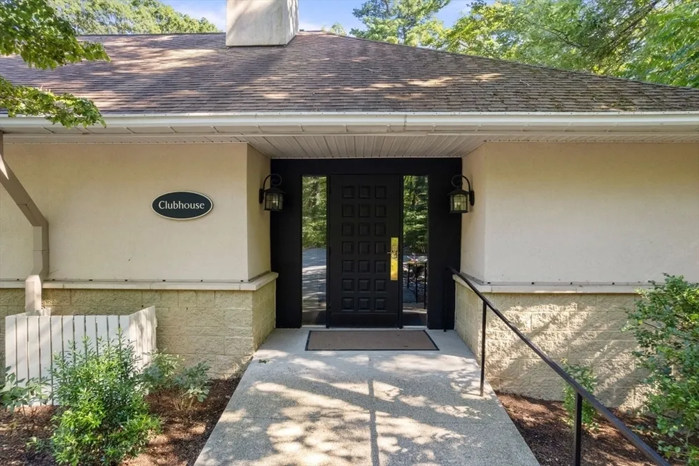 214 Allandale Rd, Boston, MA 02467