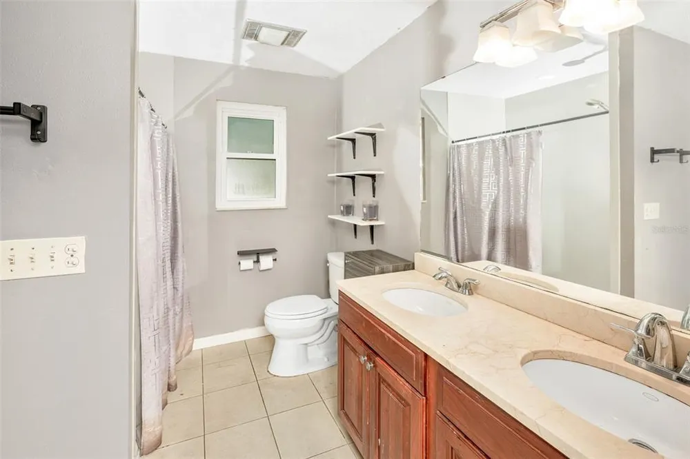 8020 Tierra Verde Dr, Tampa, FL 33617