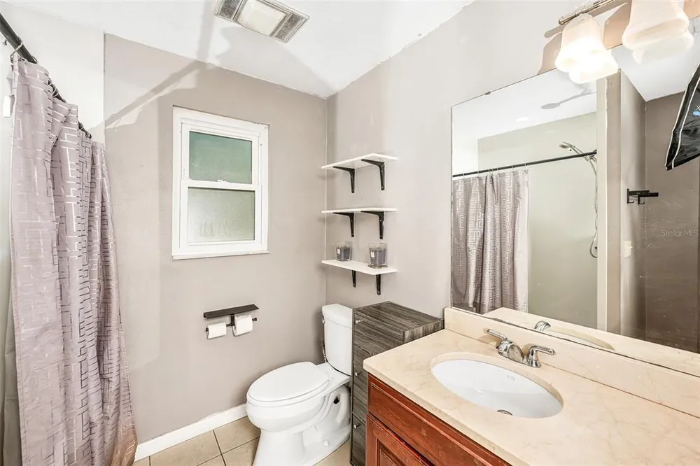 8020 Tierra Verde Dr, Tampa, FL 33617