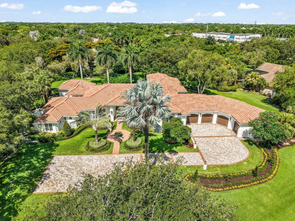 2825 Hackney Rd, Weston, FL 33331