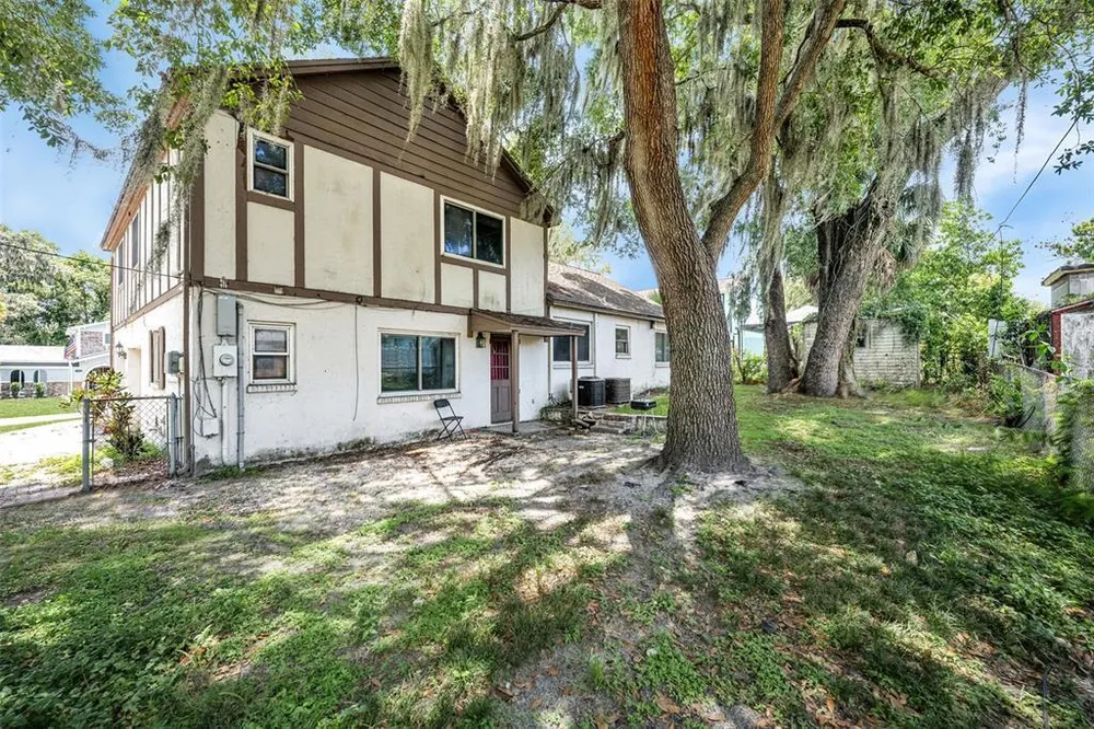 8020 Tierra Verde Dr, Tampa, FL 33617