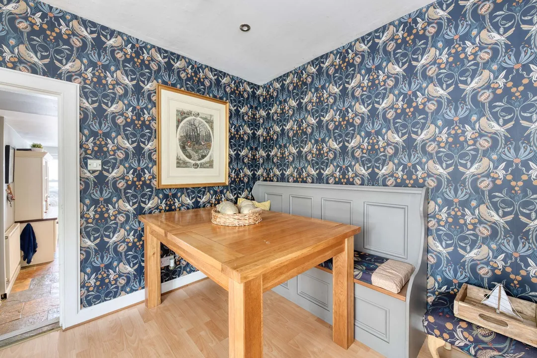 https://mr0.homeflow-assets.co.uk/files/photo/image/47636/6686/_x_/DSC_7569_HDR-150.jpg