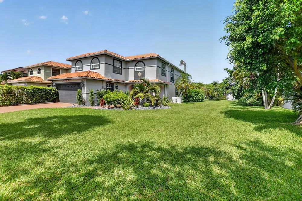 9048 Villa Portofino Circle, Boca Raton, FL 33496