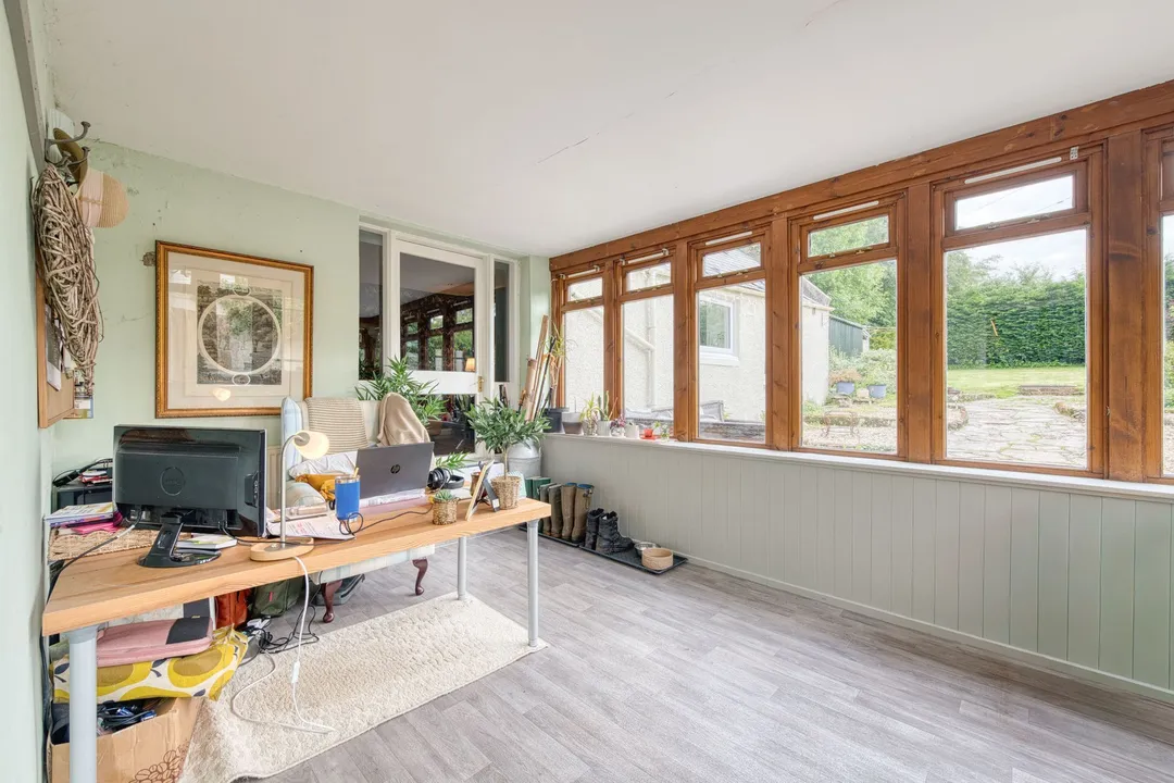 https://mr0.homeflow-assets.co.uk/files/photo/image/47636/6854/_x_/DSC_7679_HDR-162.jpg