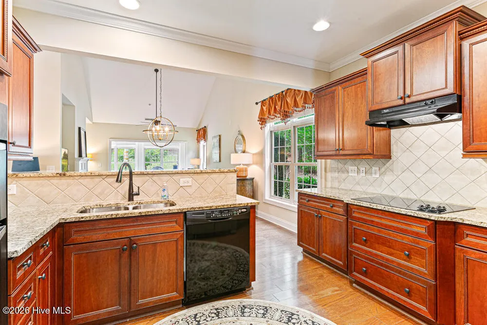 140 Shadow Creek Ct, Pinehurst, NC 28374