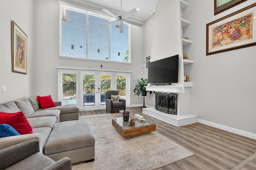 9048 Villa Portofino Circle, Boca Raton, FL 33496