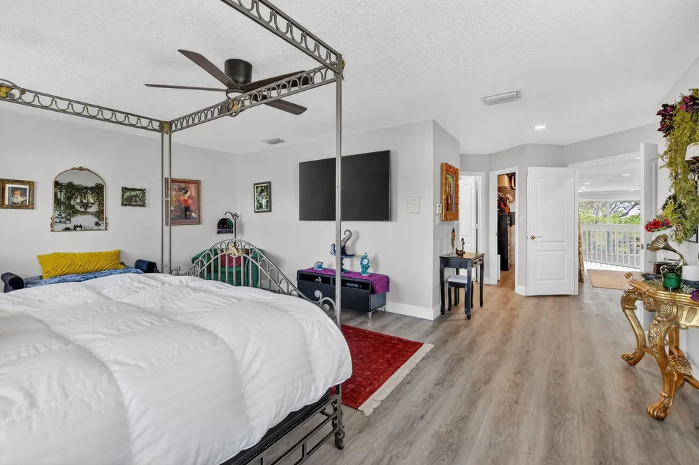 9048 Villa Portofino Circle, Boca Raton, FL 33496