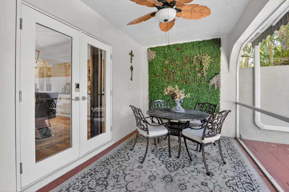 9048 Villa Portofino Circle, Boca Raton, FL 33496