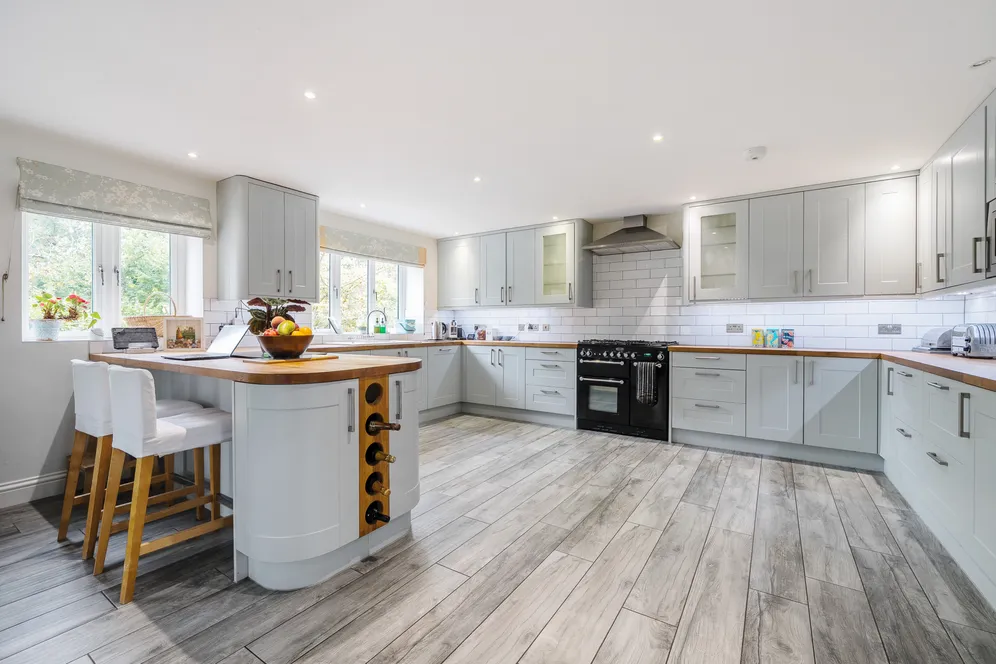 Gloucester Road, Almondsbury, BS32 photo 5