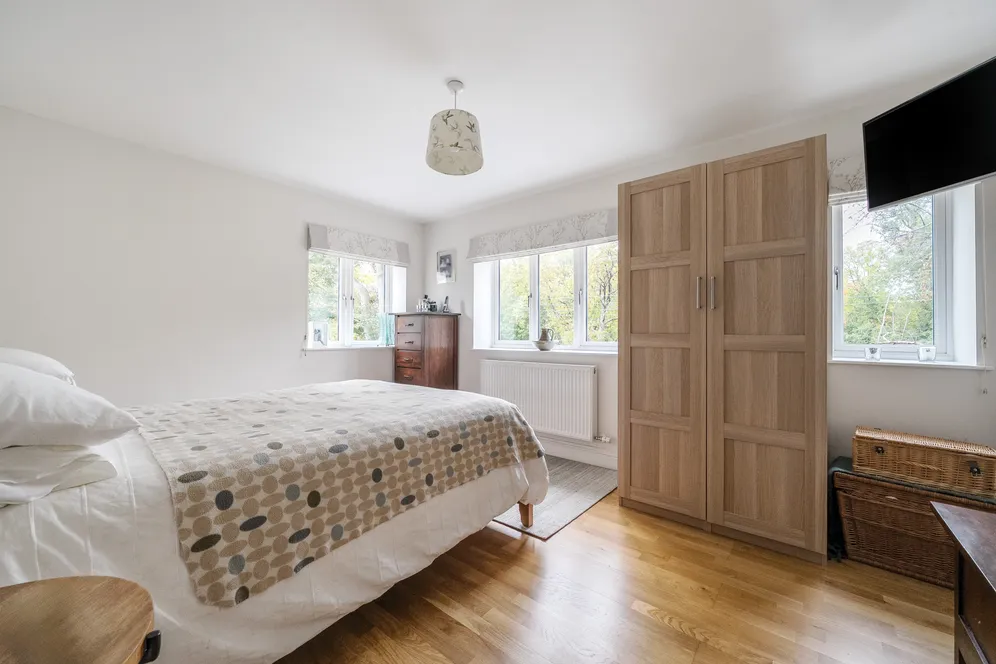 Gloucester Road, Almondsbury, BS32 photo 9