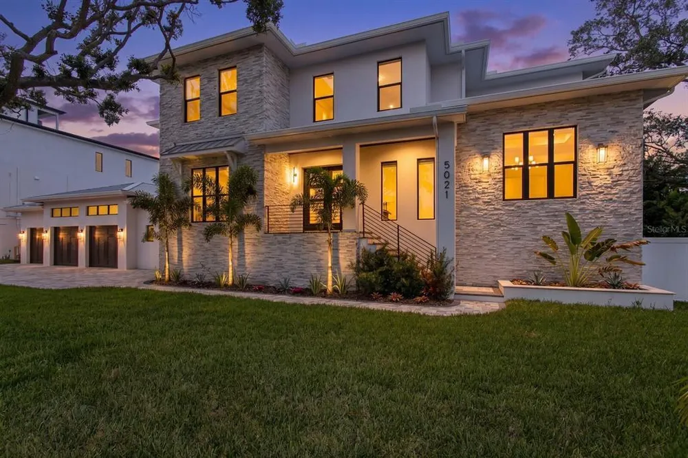 5021 W Leona St, Tampa, FL 33629