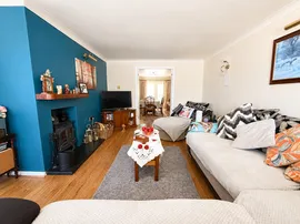 Carisbrooke Road, Gosport thumb 3
