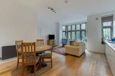 High Hilden Close, Tonbridge, TN10 photo 4