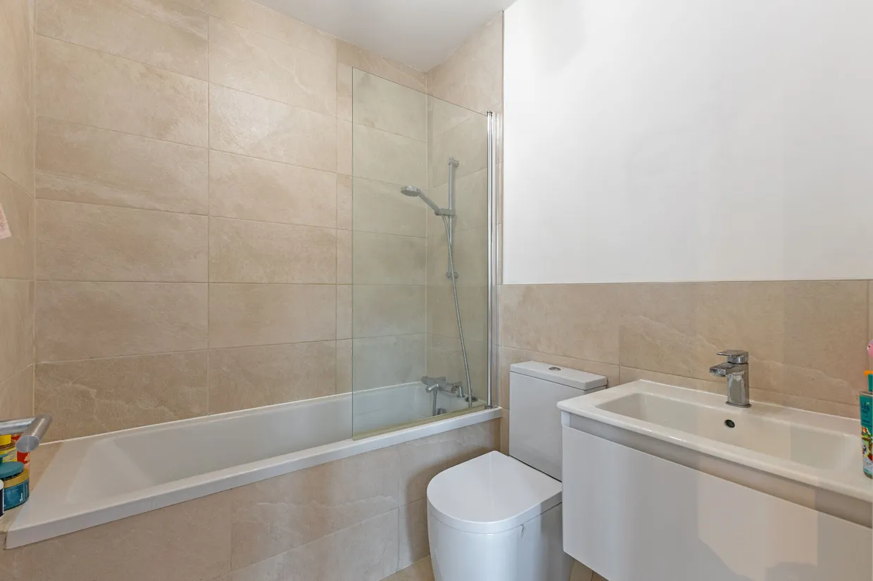 High Hilden Close, Tonbridge, TN10 photo 11