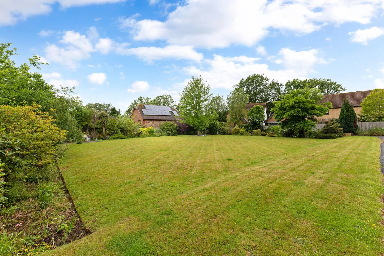 High Hilden Close, Tonbridge, TN10 photo 12