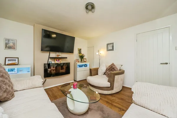 Glapton Lane, Clifton, Nottingham, NG11