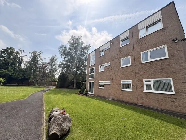 Grange Court, WA14