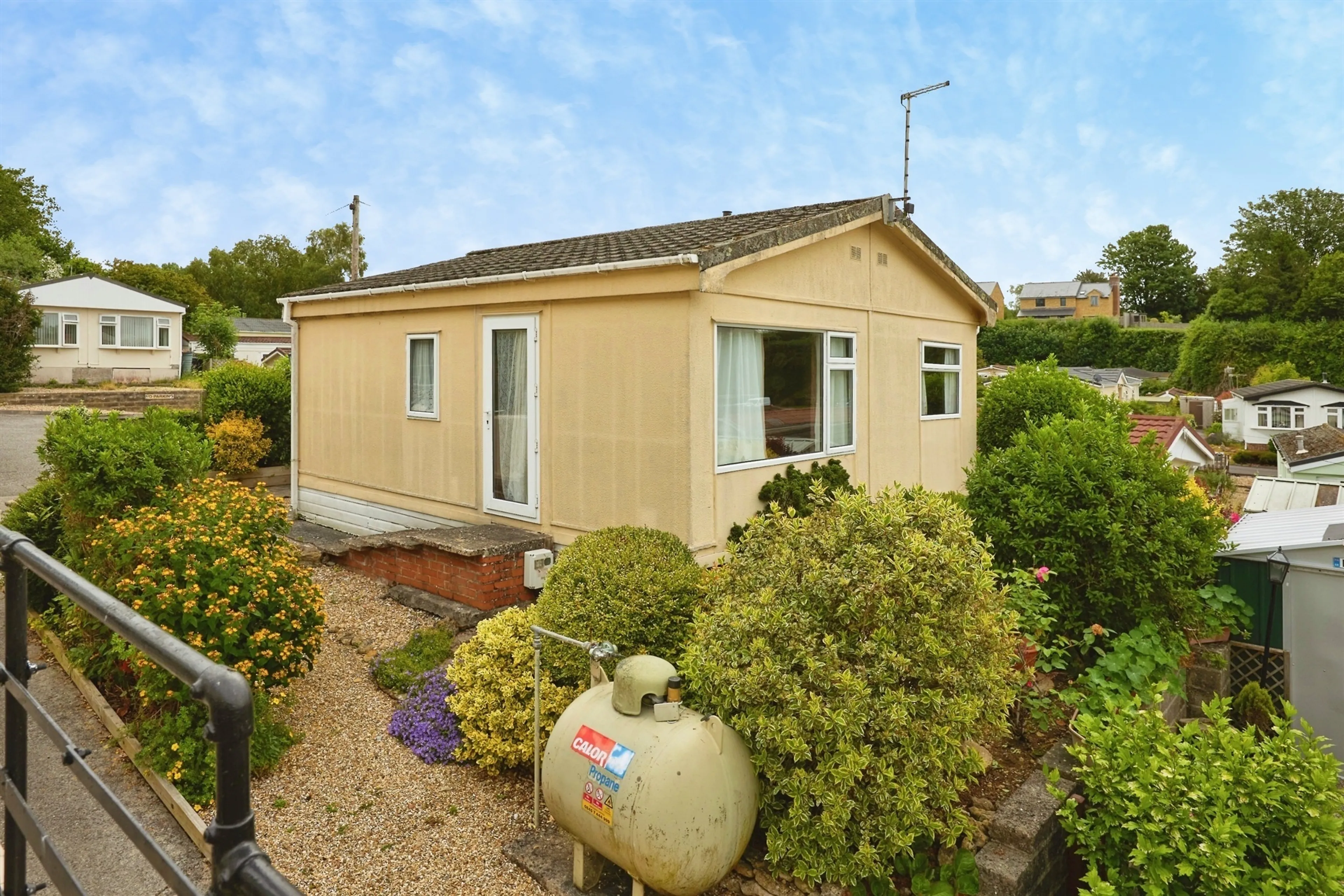 Property photo 0