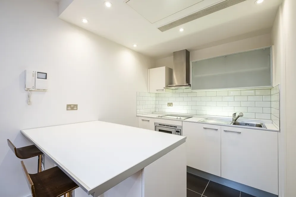 Praed Street Paddington W2 photo 3