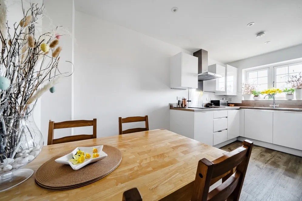 Lancaster Way Stratford-upon-Avon CV37 photo 4