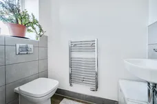 Lancaster Way Stratford-upon-Avon CV37 photo 9