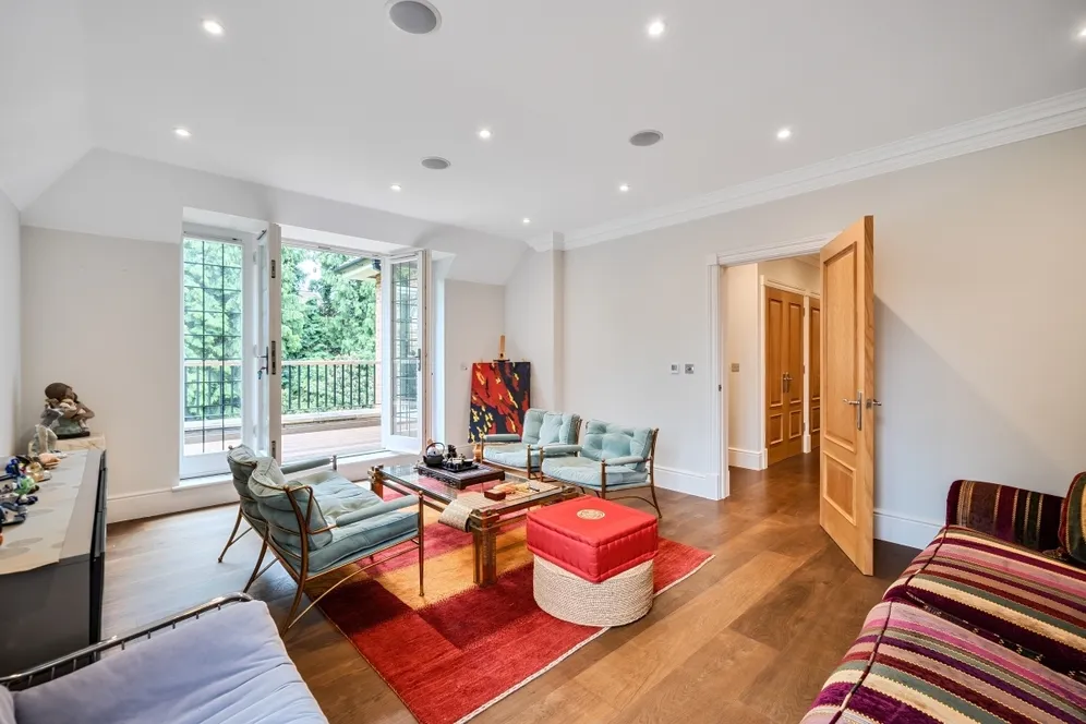 Heath Drive, Tadworth KT20 photo 6