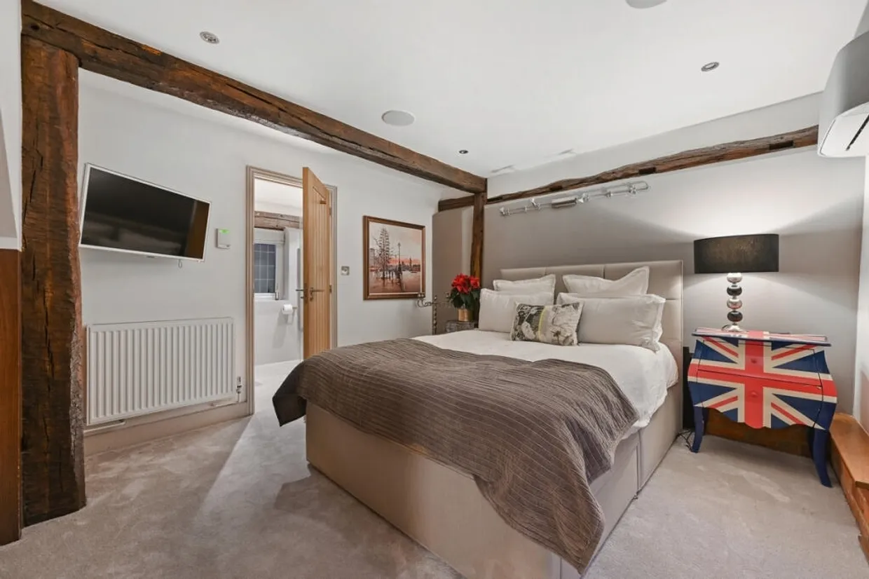 Chandlers Lane Rickmansworth WD3 photo 10