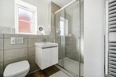 Lancaster Way Stratford-upon-Avon CV37 photo 11