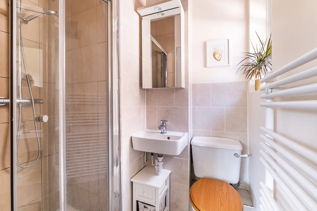 Thornton Road London SW12 photo 5