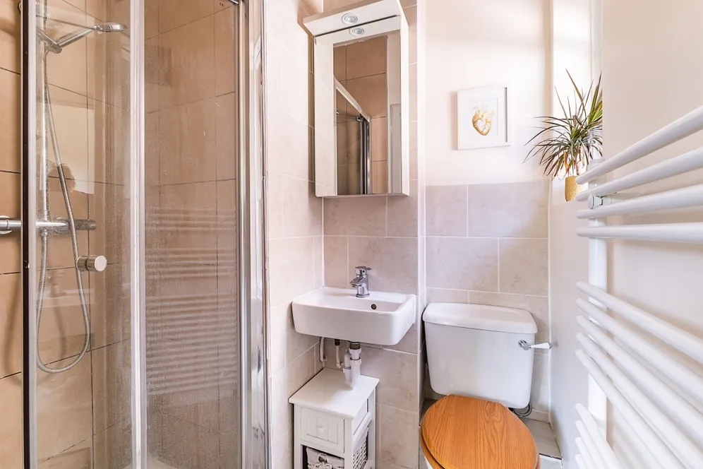 Thornton Road London SW12 photo 5