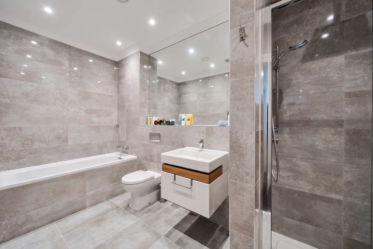 Heath Drive, Tadworth KT20 photo 12