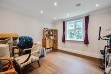 Heath Drive, Tadworth KT20 photo 14