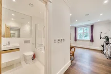 Heath Drive, Tadworth KT20 photo 15