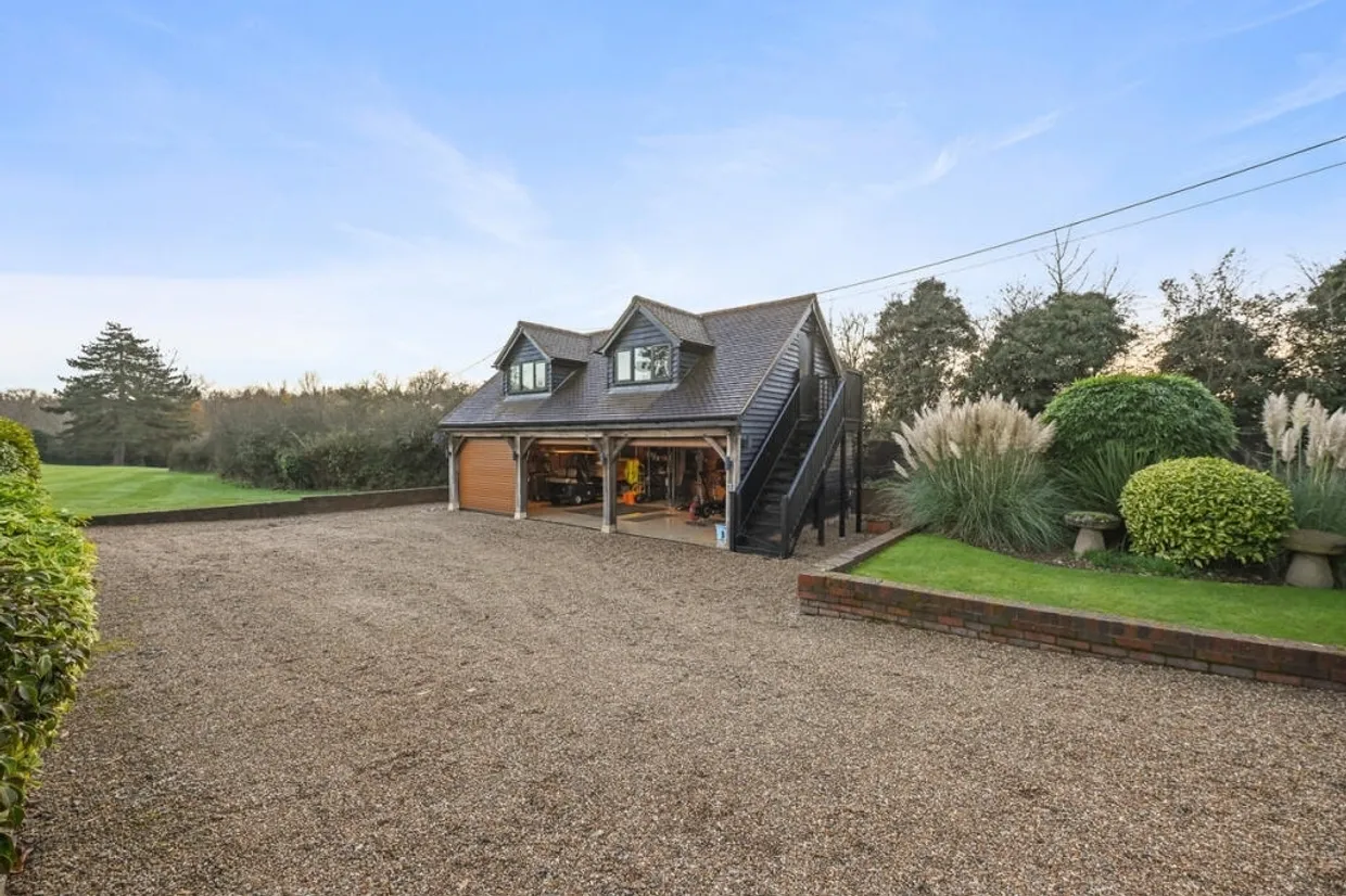 Chandlers Lane Rickmansworth WD3 photo 25