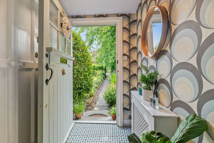 Property carousel image 21