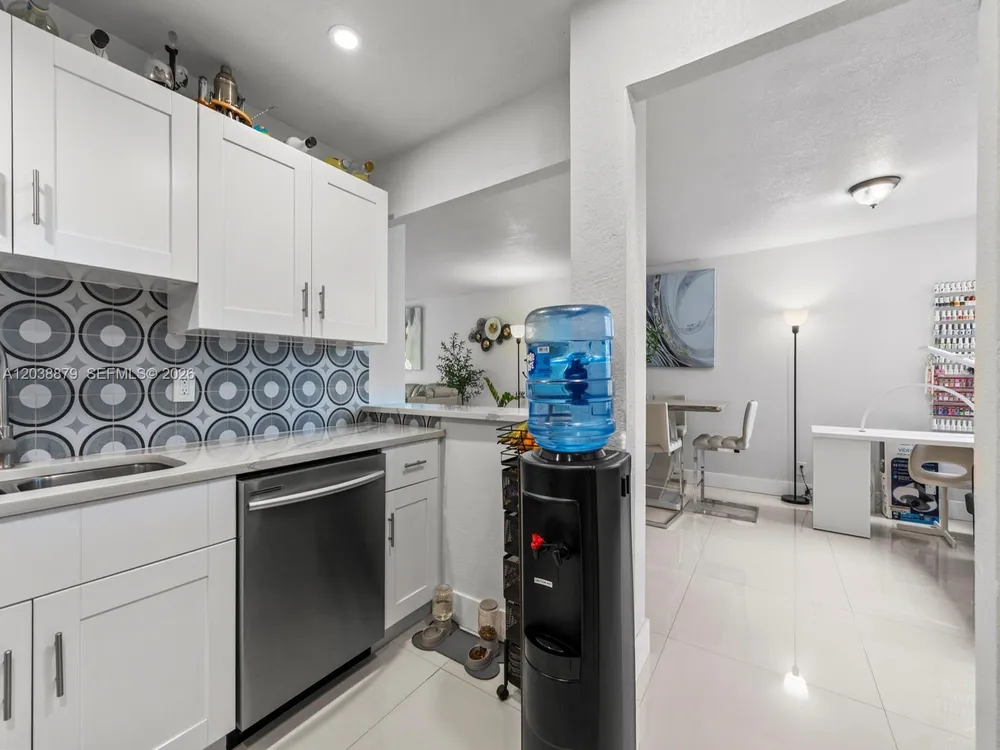 7021 Environ Blvd, Lauderhill, FL 33319