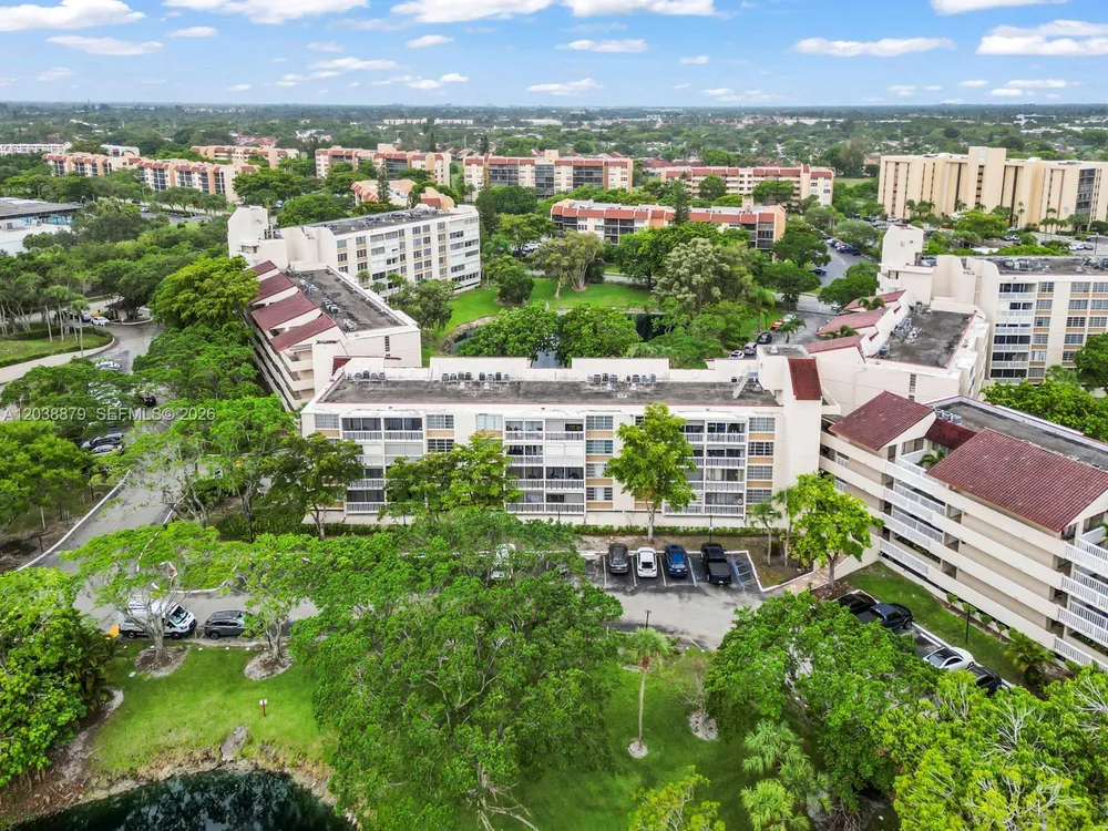 7021 Environ Blvd, Lauderhill, FL 33319