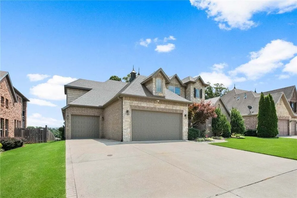 5405 Brighton Rd, Rogers, AR 72758