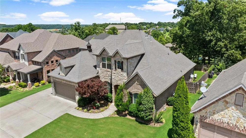 5405 Brighton Rd, Rogers, AR 72758
