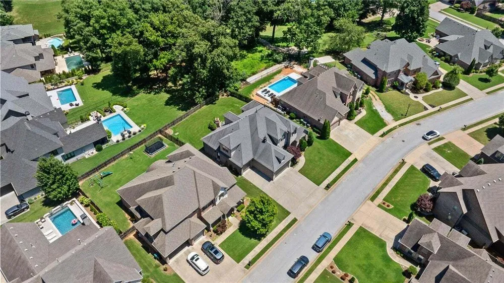 5405 Brighton Rd, Rogers, AR 72758