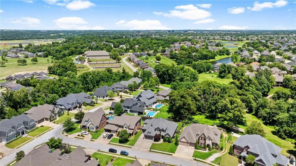 5405 Brighton Rd, Rogers, AR 72758
